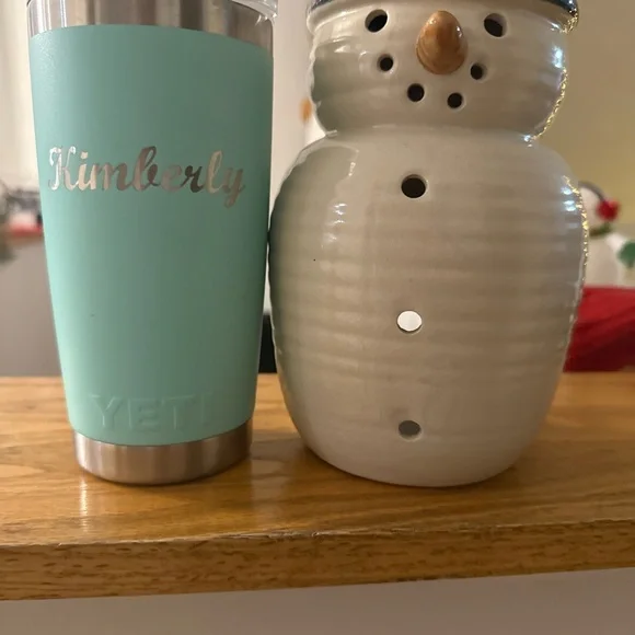 Yeti Light Blue Tumbler - Picture 2 of 3